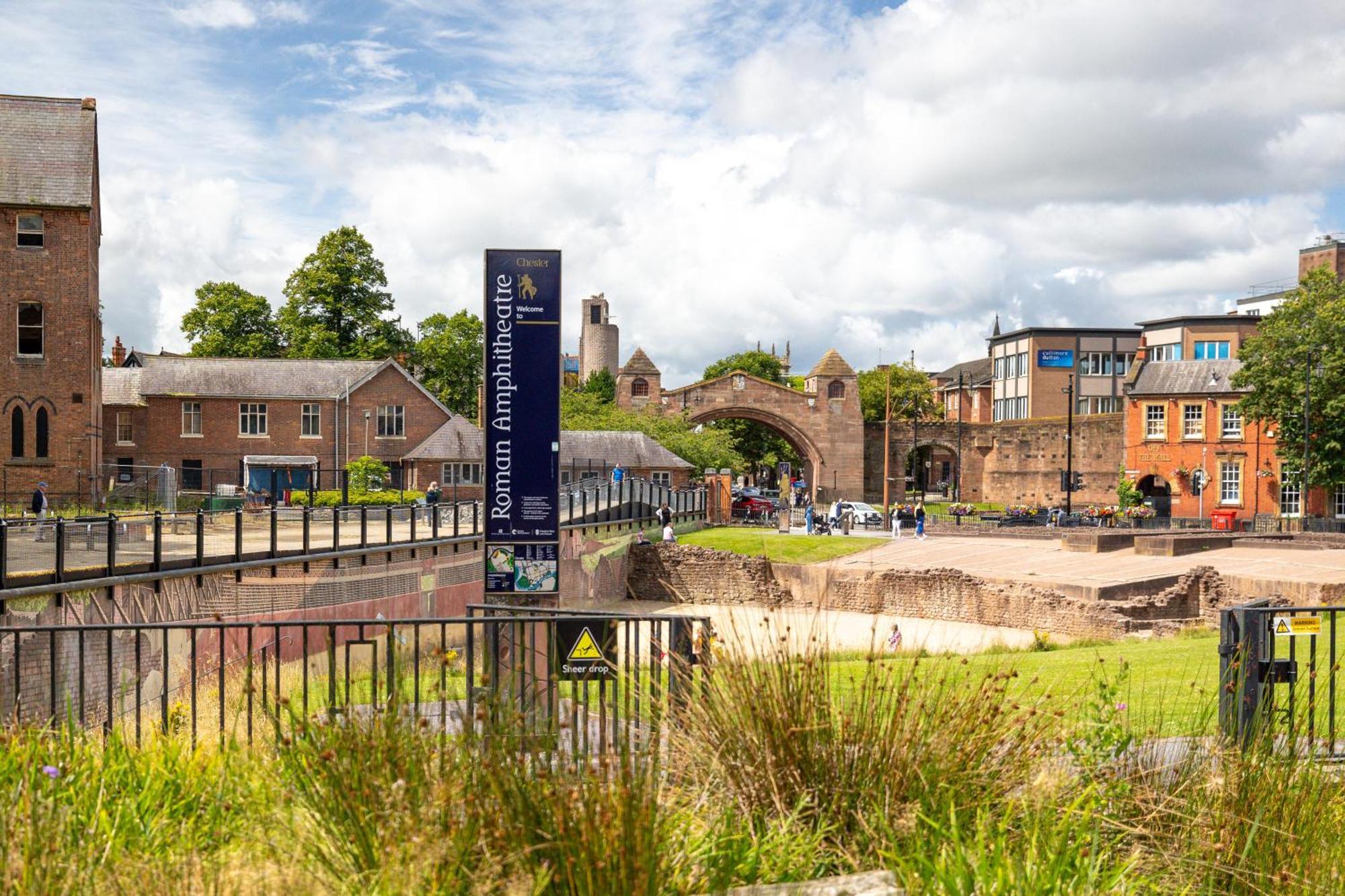 Insta-Worthy Loft On Historic Chester Rows, Sleeps 4 & Free Parking Exterior foto
