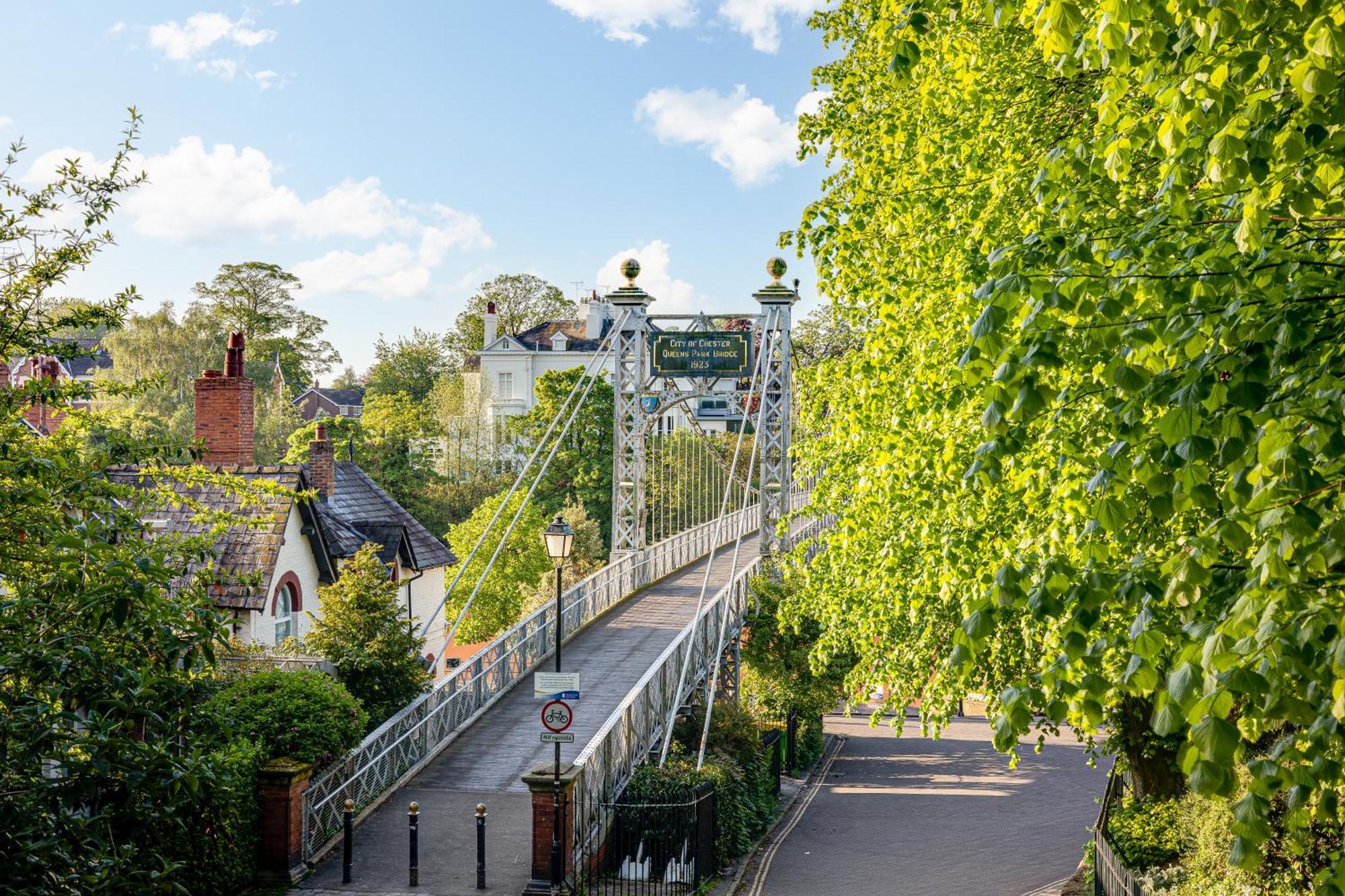 Insta-Worthy Loft On Historic Chester Rows, Sleeps 4 & Free Parking Exterior foto